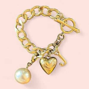 Gold Charm Bracelet with Heart and Pearl